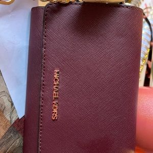 Michael Kors jet set crossbody